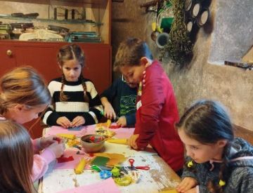 Dotek H. Maršov - zpracování vlny, lnu... 3.a 4.třída